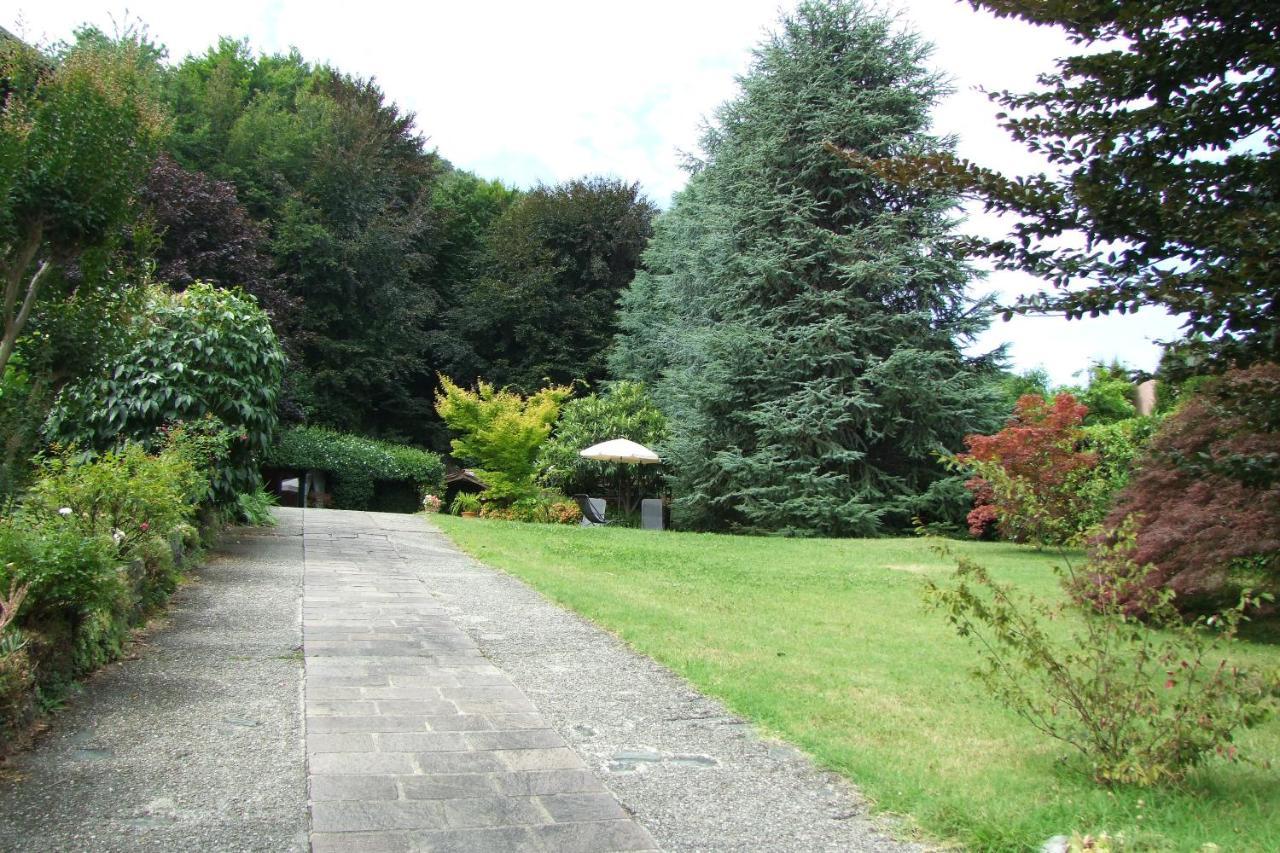 Monolocali In Casa Con Giardino Bellagio Apartment ภายนอก รูปภาพ