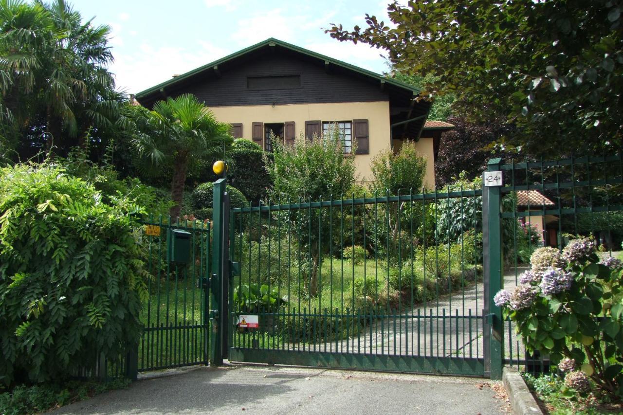 Monolocali In Casa Con Giardino Bellagio Apartment ภายนอก รูปภาพ