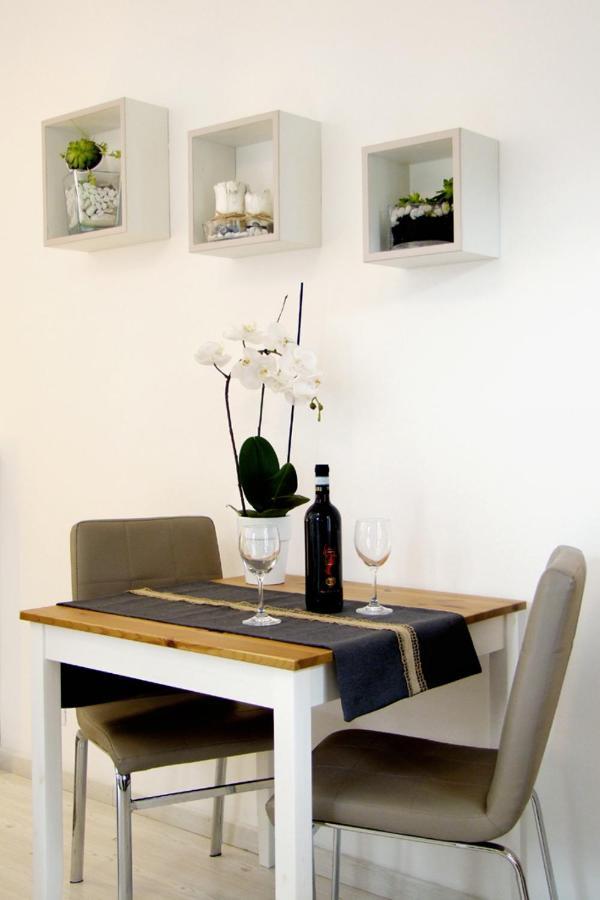 Monolocali In Casa Con Giardino Bellagio Apartment ภายนอก รูปภาพ