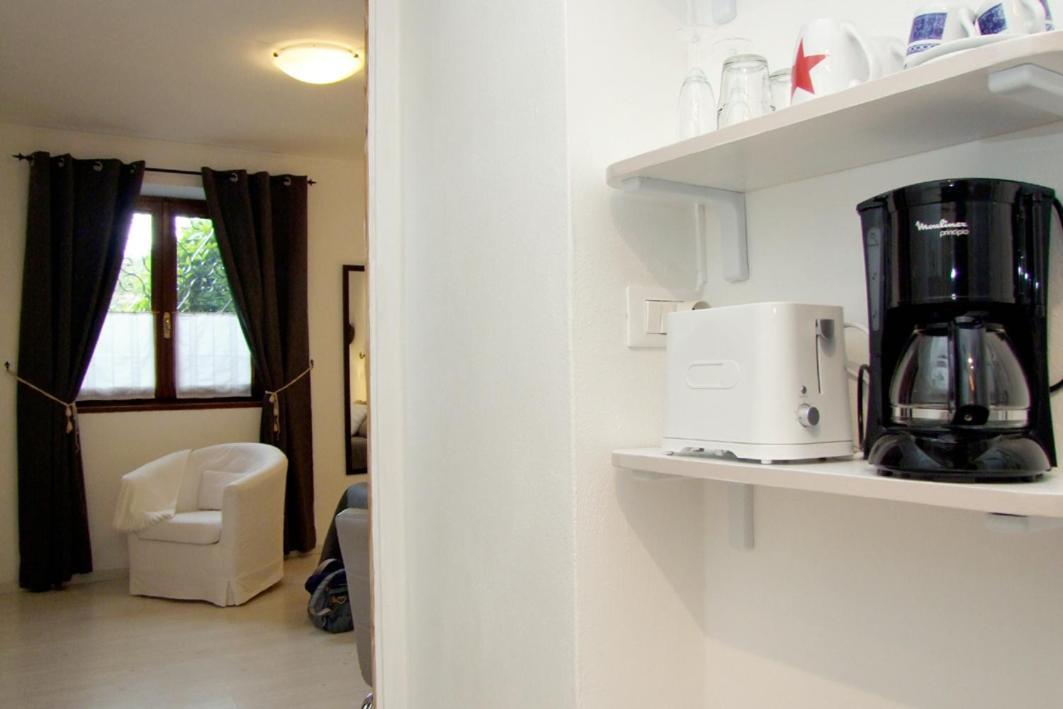 Monolocali In Casa Con Giardino Bellagio Apartment ภายนอก รูปภาพ