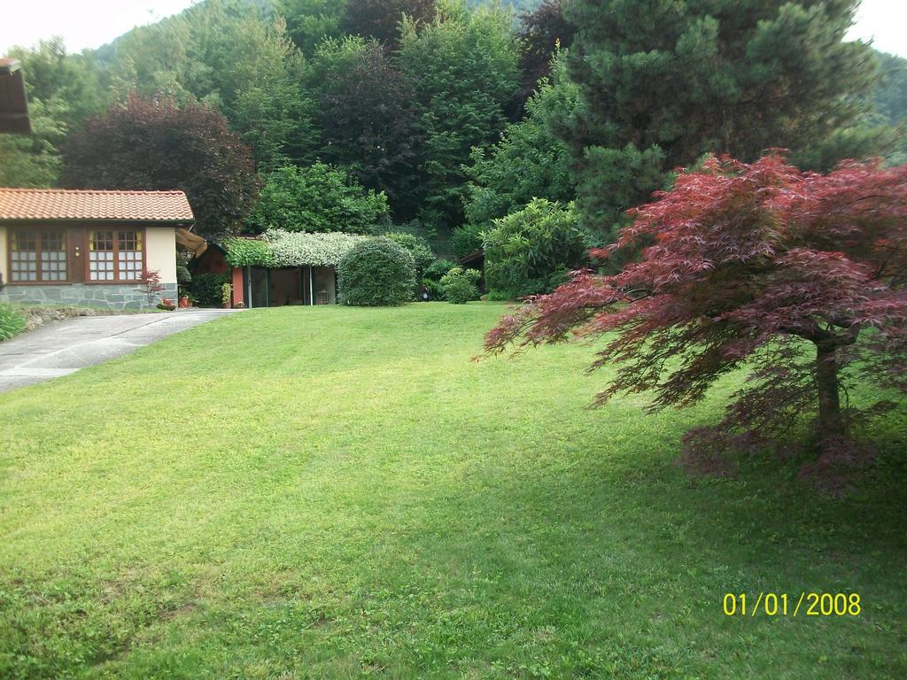 Monolocali In Casa Con Giardino Bellagio Apartment ภายนอก รูปภาพ